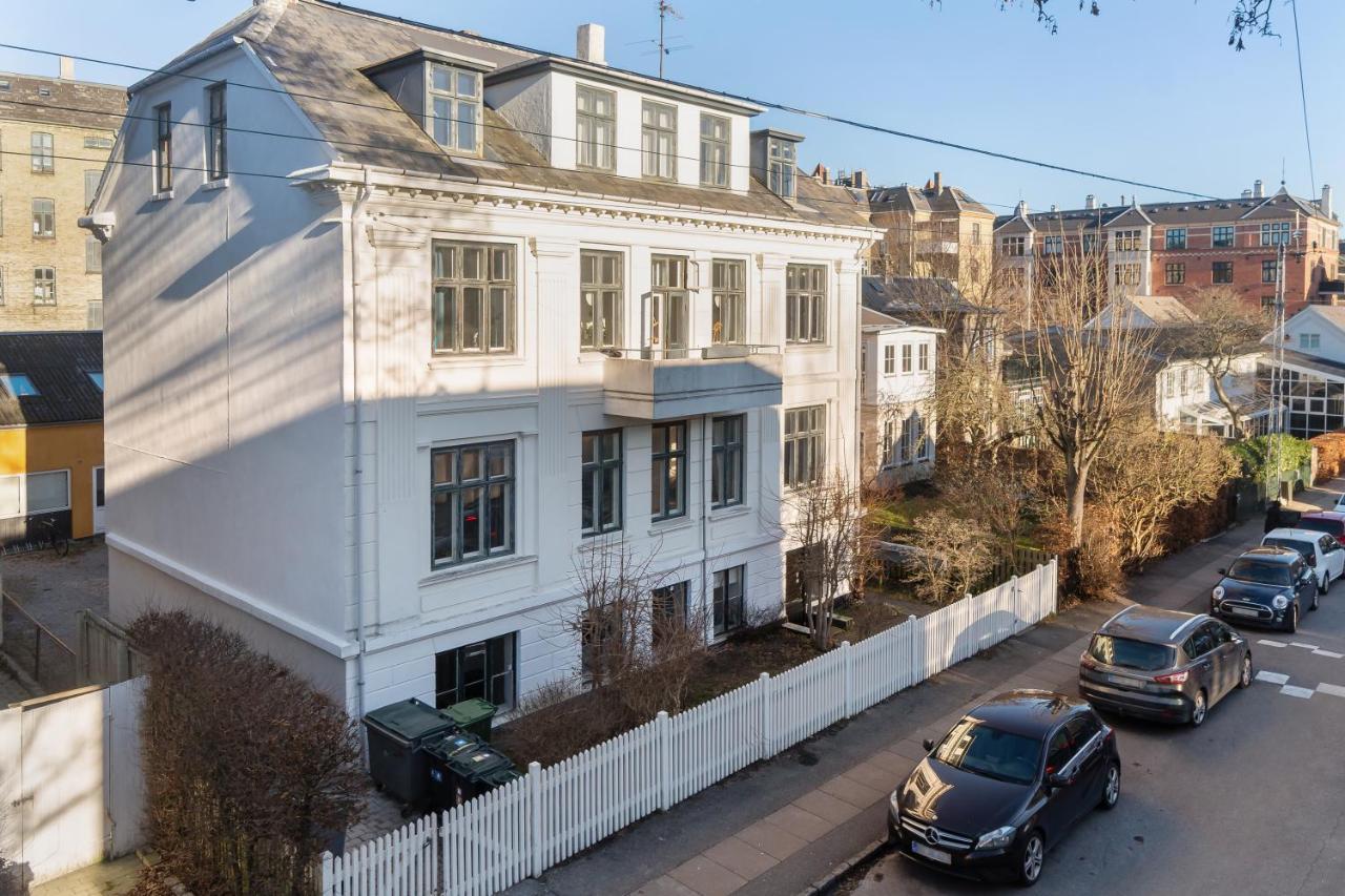 Rooms In Quiet White Villa Apartment Hortensiavej 8 On Frederiksberg C Köpenhamn Exteriör bild